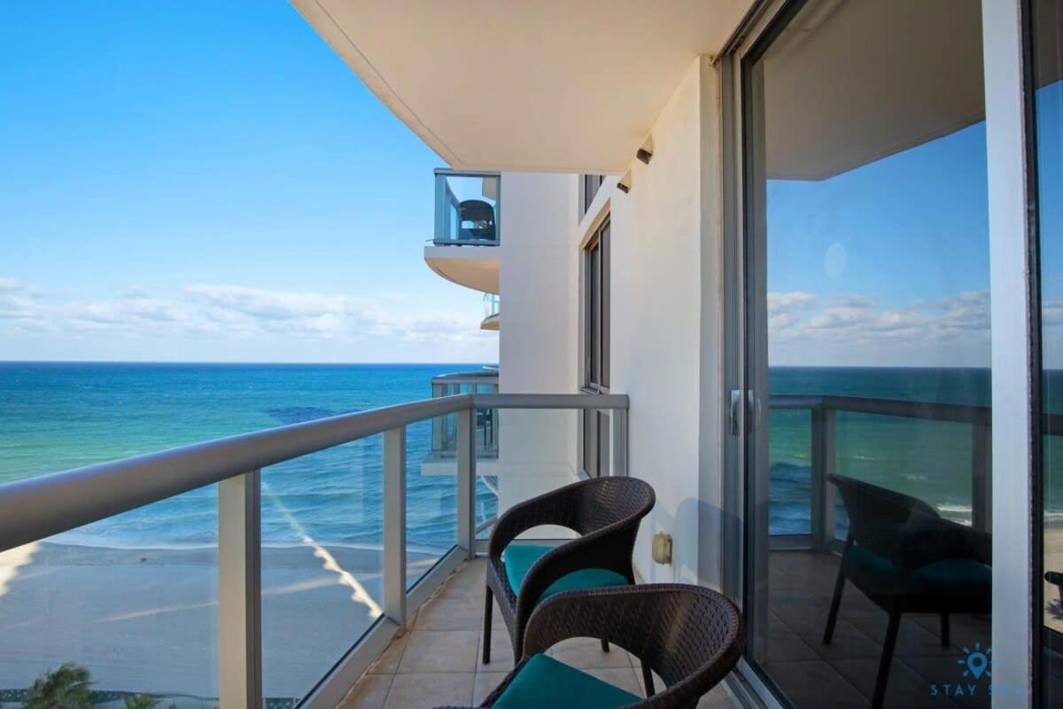 Beachfront Resort Pool Ocean View Balcony Miami Beach Bagian luar foto